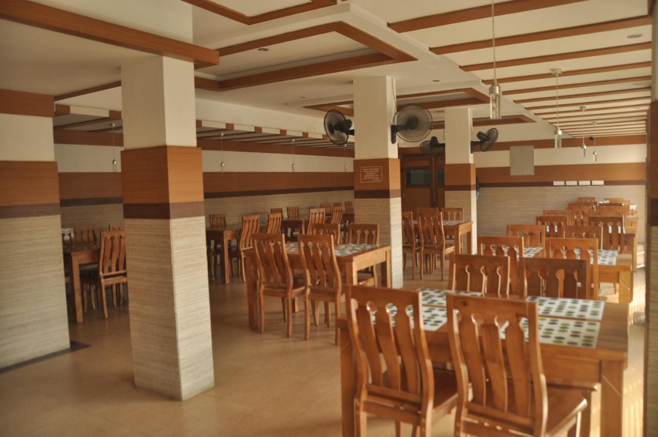 Hotel Pams Майладутурай Екстериор снимка