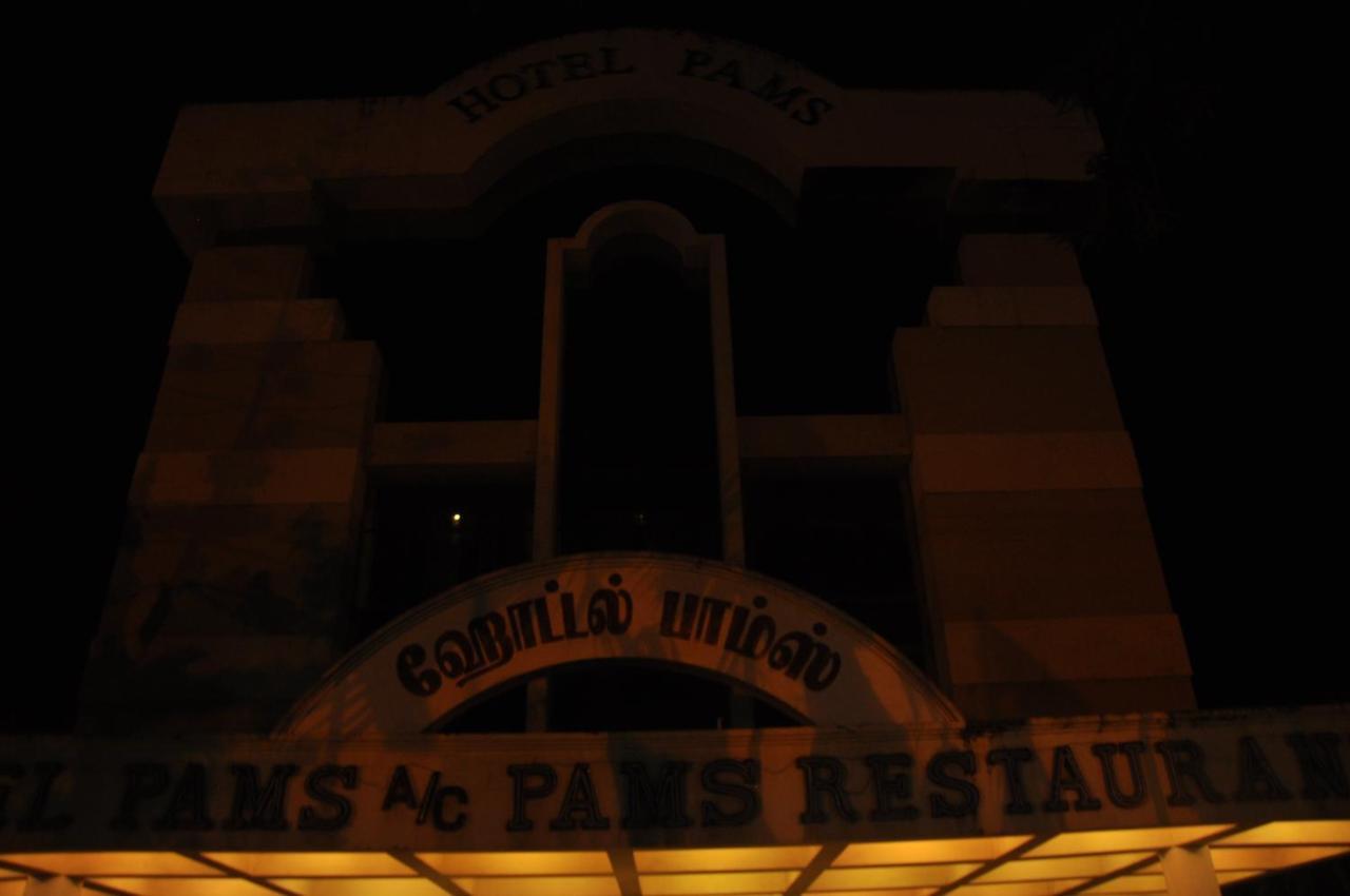 Hotel Pams Майладутурай Екстериор снимка