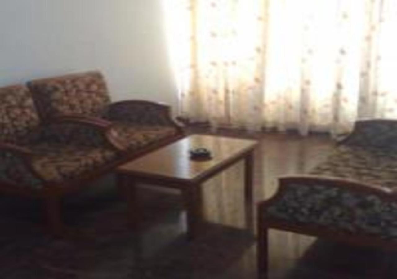 Hotel Pams Майладутурай Екстериор снимка